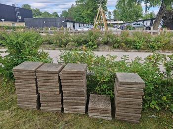 Plattor bortskänkes