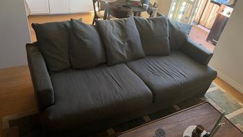 Grön soffa bortskänkes