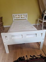 juniorsäng från IKEA