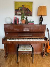 Vackert piano bortskänkes