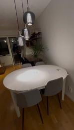 Matbord med tilläggsskiva - bortskänkes