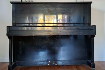 Piano Malmsjö Bortskänkes