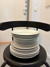 Tallrikar, bortskänkes!