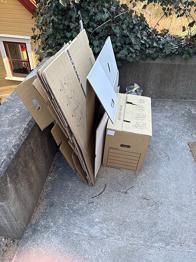 Skänkes - 5 flyttkartonger