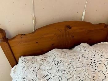 Enkel säng i furu 90 cm